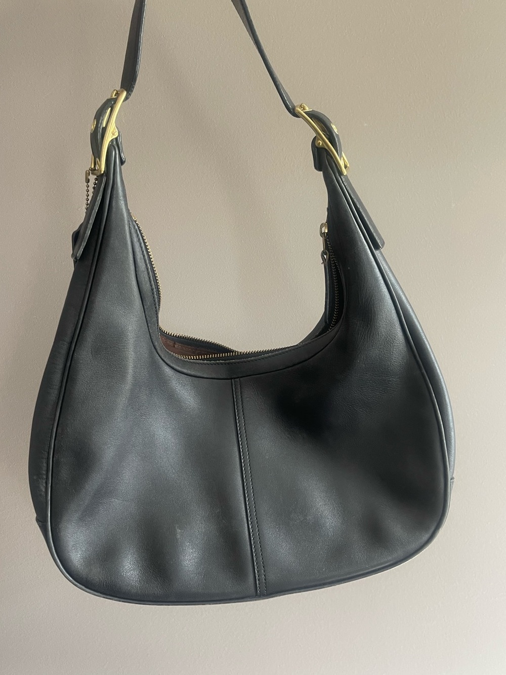 Vintage Coach | Black Leather West Zoe Hobo Bag 9591 Y2K 2000s Gold Hardware